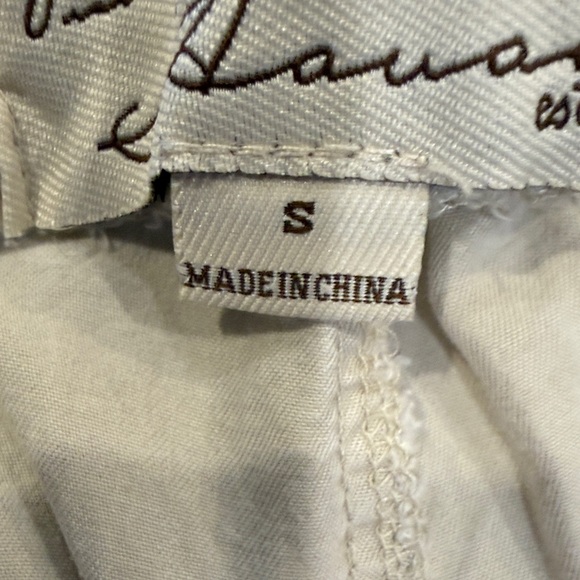 Vintage Havana Cream Cargo Shorts - Picture 4 of 7